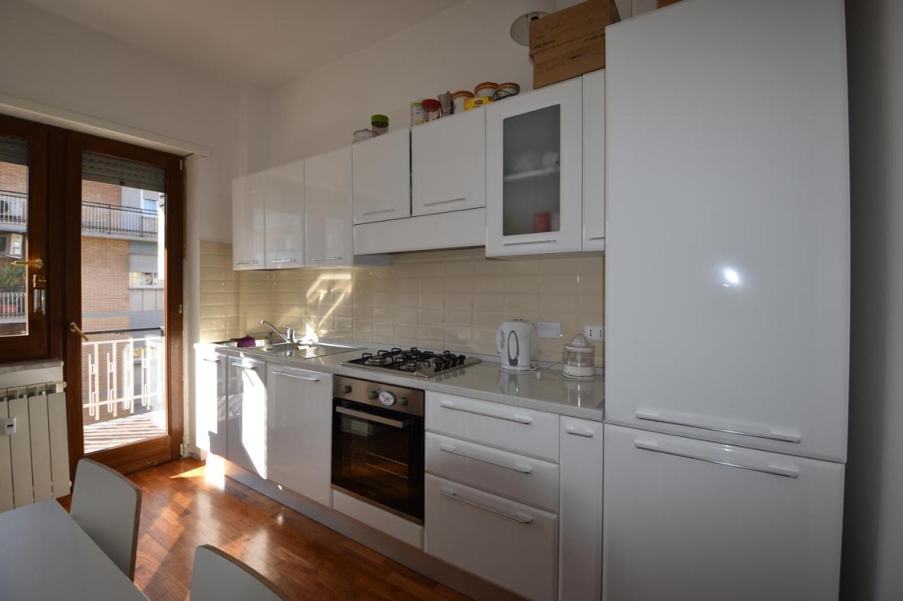 Nice And Warm Rooms Rom Exterior foto